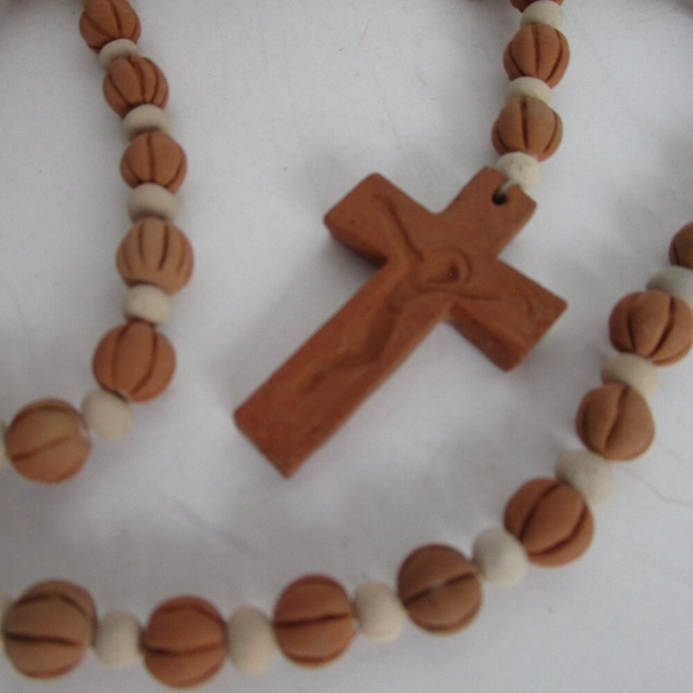 clay bead cross necklace - Picture 2 of 5